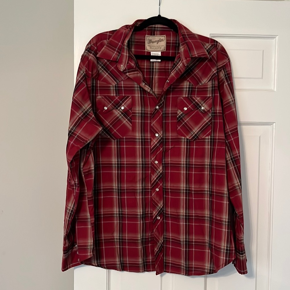 Men’s Wrangler cotton/polyester long sleeve shirt with snaps XL